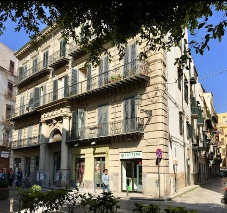 Titi'S Place Palermo Bagian luar foto