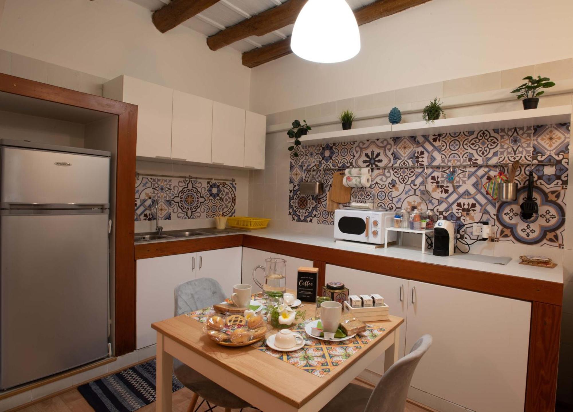 Titi'S Place Palermo Bagian luar foto